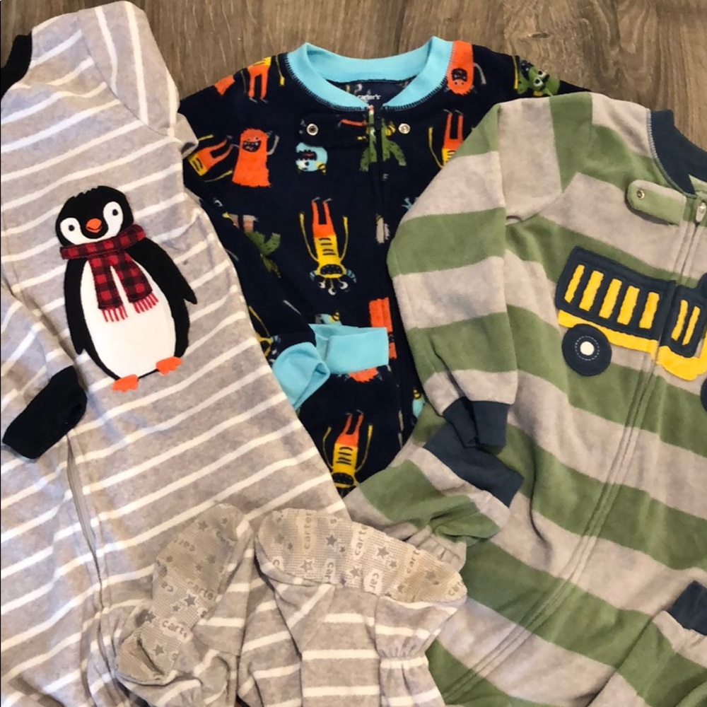 Lot of 3! Size 4(T) carters zip up fleece pajamas!
